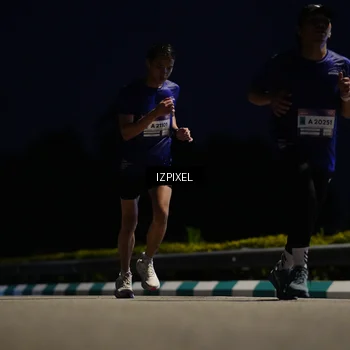 Runner Photo 7403396