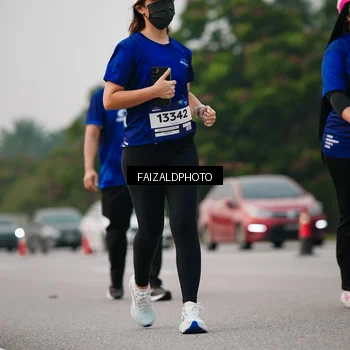 Runner Photo 7403422
