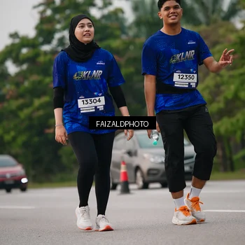Runner Photo 7403438