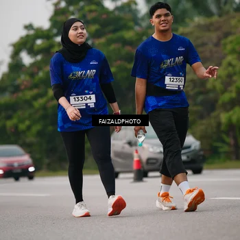 Runner Photo 7403455
