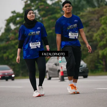 Runner Photo 7403464