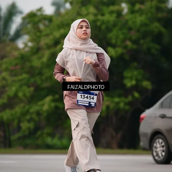 Runner Photo 7403478