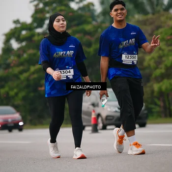 Runner Photo 7403491