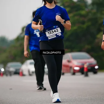 Runner Photo 7403496