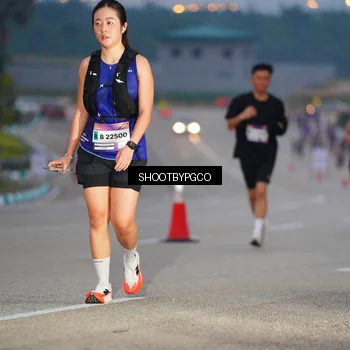 Runner Photo 7403511