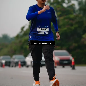 Runner Photo 7403516