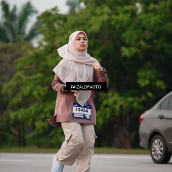 Runner Photo 7403521