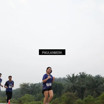 Runner Photo 7403531