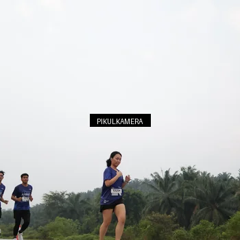Runner Photo 7403541