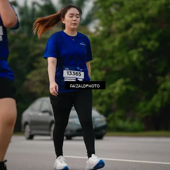 Runner Photo 7403554