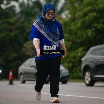 Runner Photo 7403584