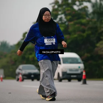 Runner Photo 7403593