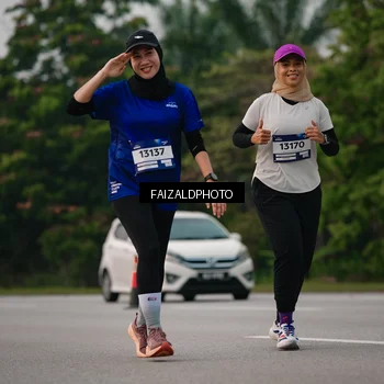 Runner Photo 7403615
