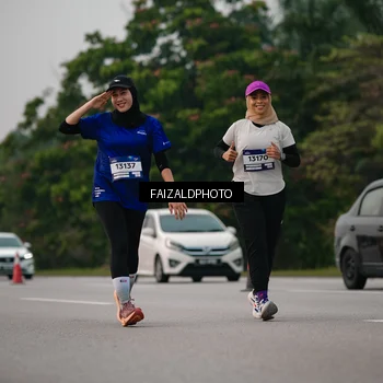 Runner Photo 7403622