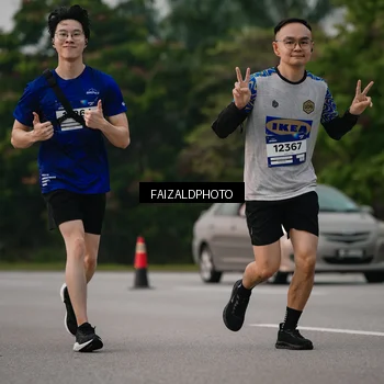 Runner Photo 7403676