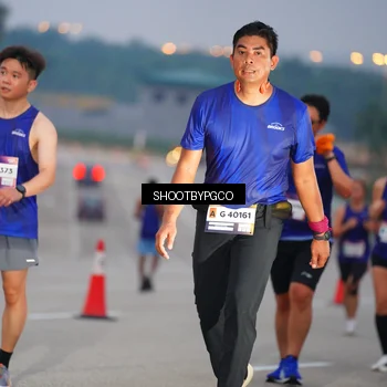Runner Photo 7403691