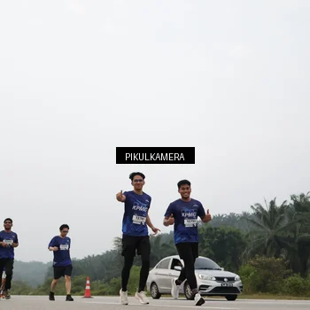 Runner Photo 7403696
