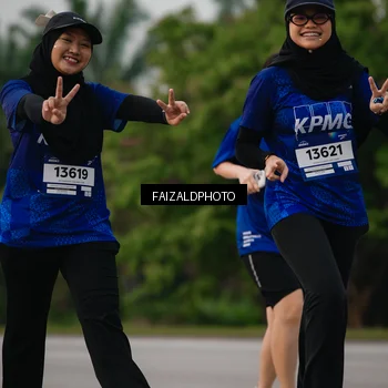 Runner Photo 7403721