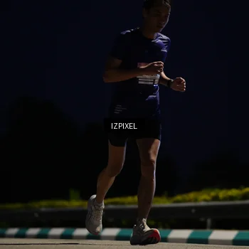 Runner Photo 7403733
