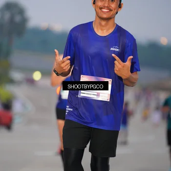 Runner Photo 7403745
