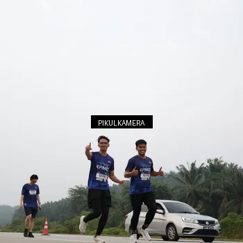 Runner Photo 7403749