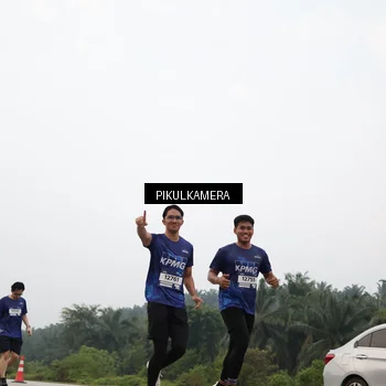 Runner Photo 7403763