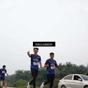 Runner Photo 7403779