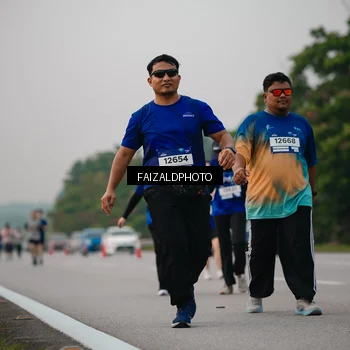 Runner Photo 7403783