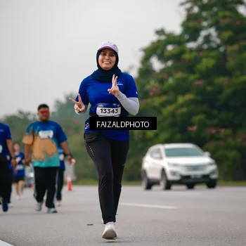 Runner Photo 7403794