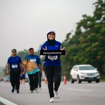 Runner Photo 7403827