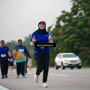 Runner Photo 7403835