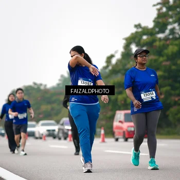 Runner Photo 7403841