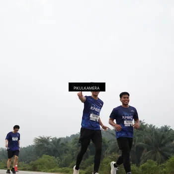 Runner Photo 7403869