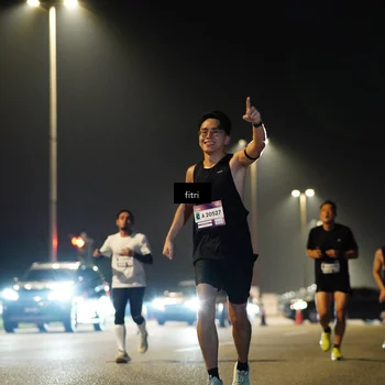 Runner Photo 7403875