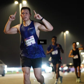 Runner Photo 7403898
