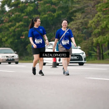 Runner Photo 7403913