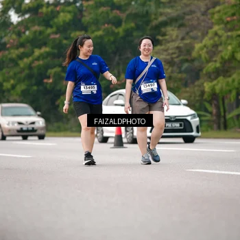 Runner Photo 7403914