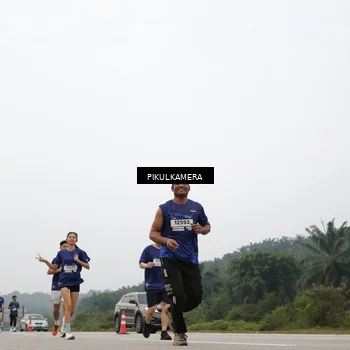 Runner Photo 7403923