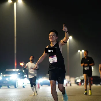 Runner Photo 7403940