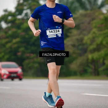 Runner Photo 7403980