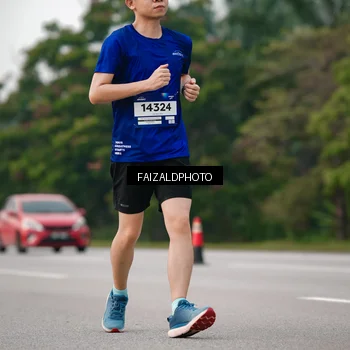 Runner Photo 7403989