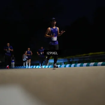 Runner Photo 7403994