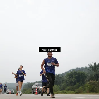 Runner Photo 7404021