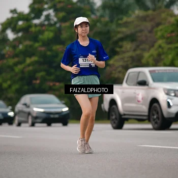 Runner Photo 7404060