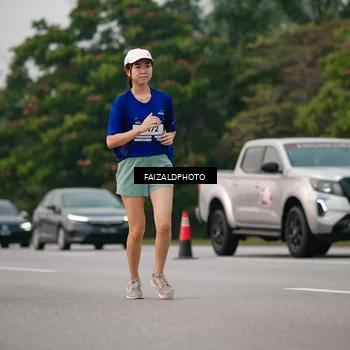Runner Photo 7404064