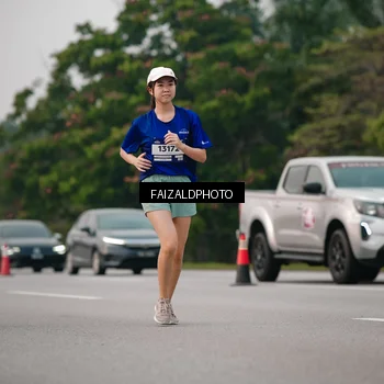 Runner Photo 7404074