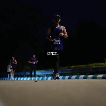 Runner Photo 7404108