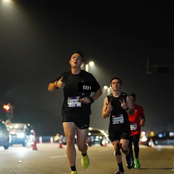 Runner Photo 7404114