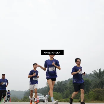 Runner Photo 7404139