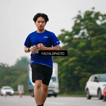 Runner Photo 7404187